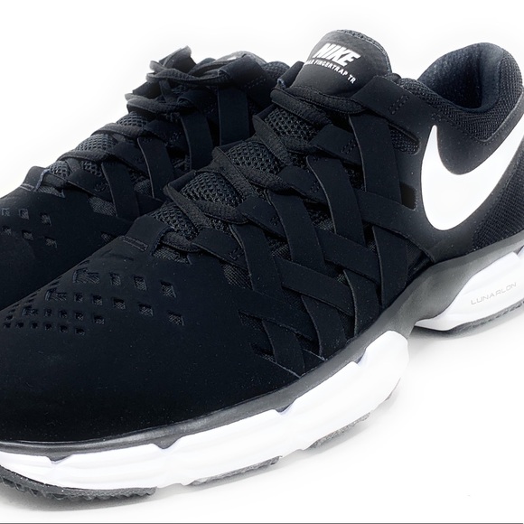 nike lunar fingertrap tr running